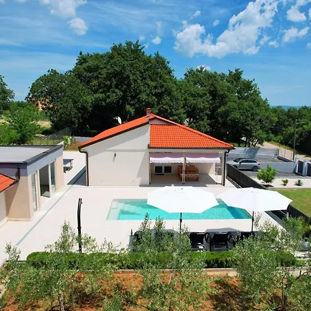 Semesterbostad House Sontag *