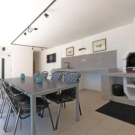 House Sontag